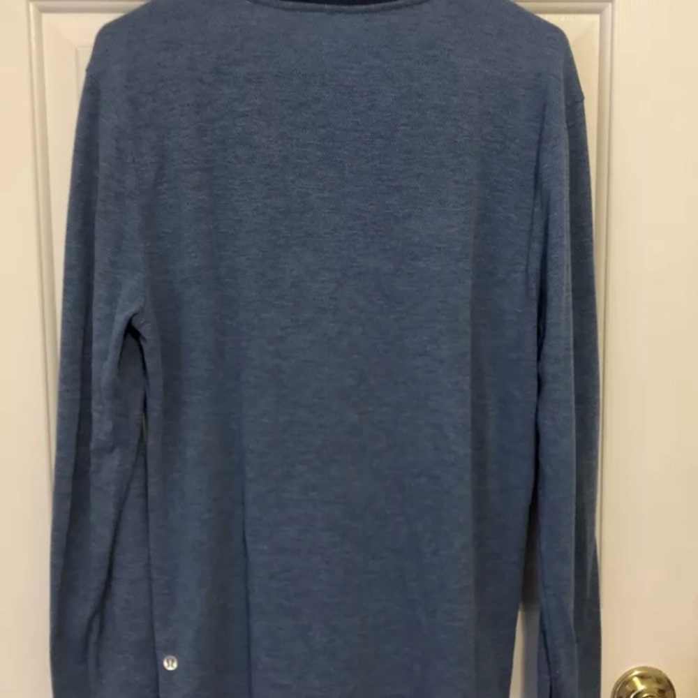 Men’s Lululemon Long Sleeve Shirt Size Large - Picture 2 of 2